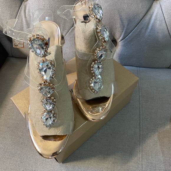 Handmade Sandal Shoes - Picture 4 of 8